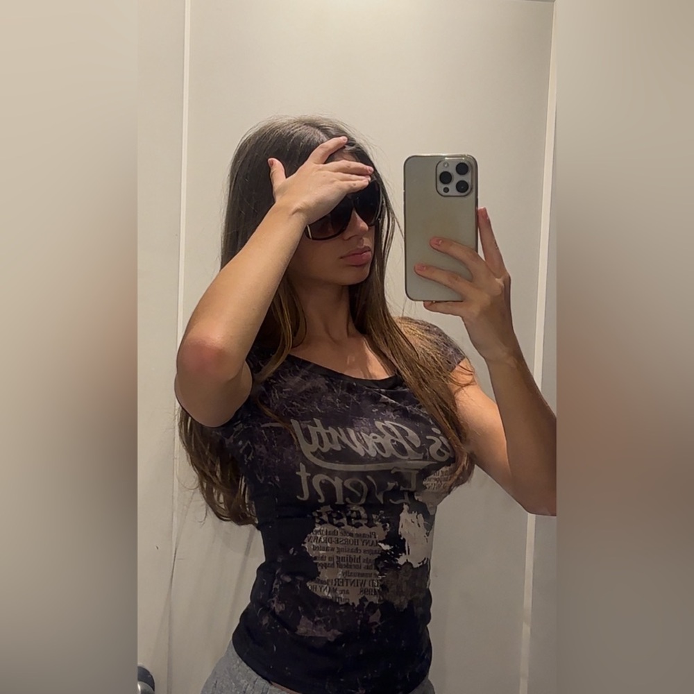 Trendy Dark Brown Graphic Tee